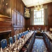 https://innholdershall.co.uk/